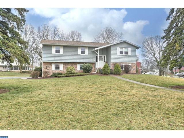 206 Village Dr