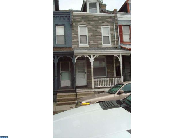 1158 Green St