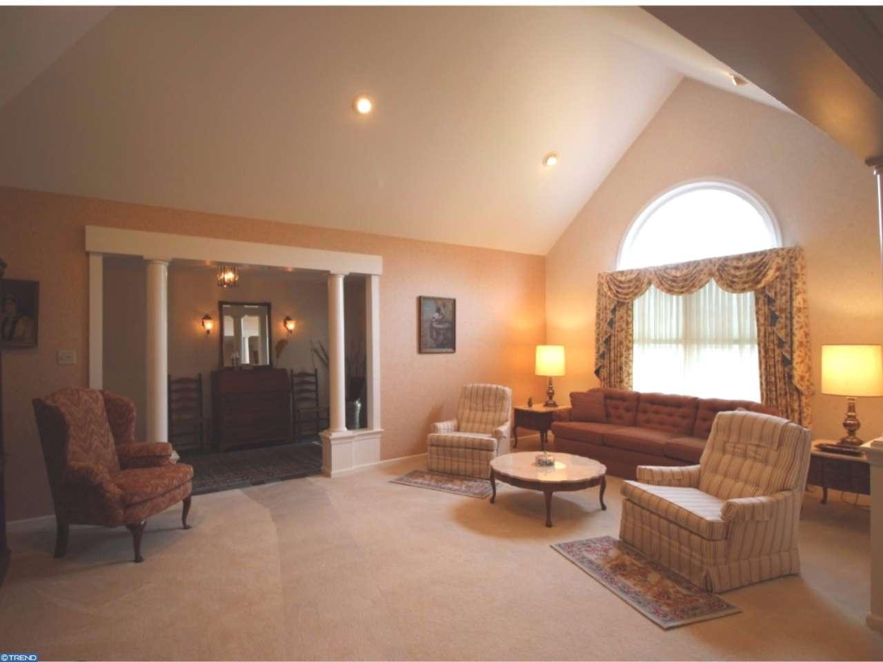 68 Calais Dr