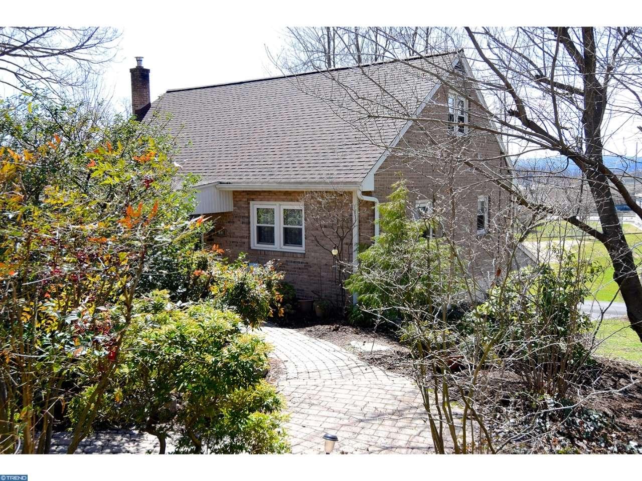 38 Devonshire Dr