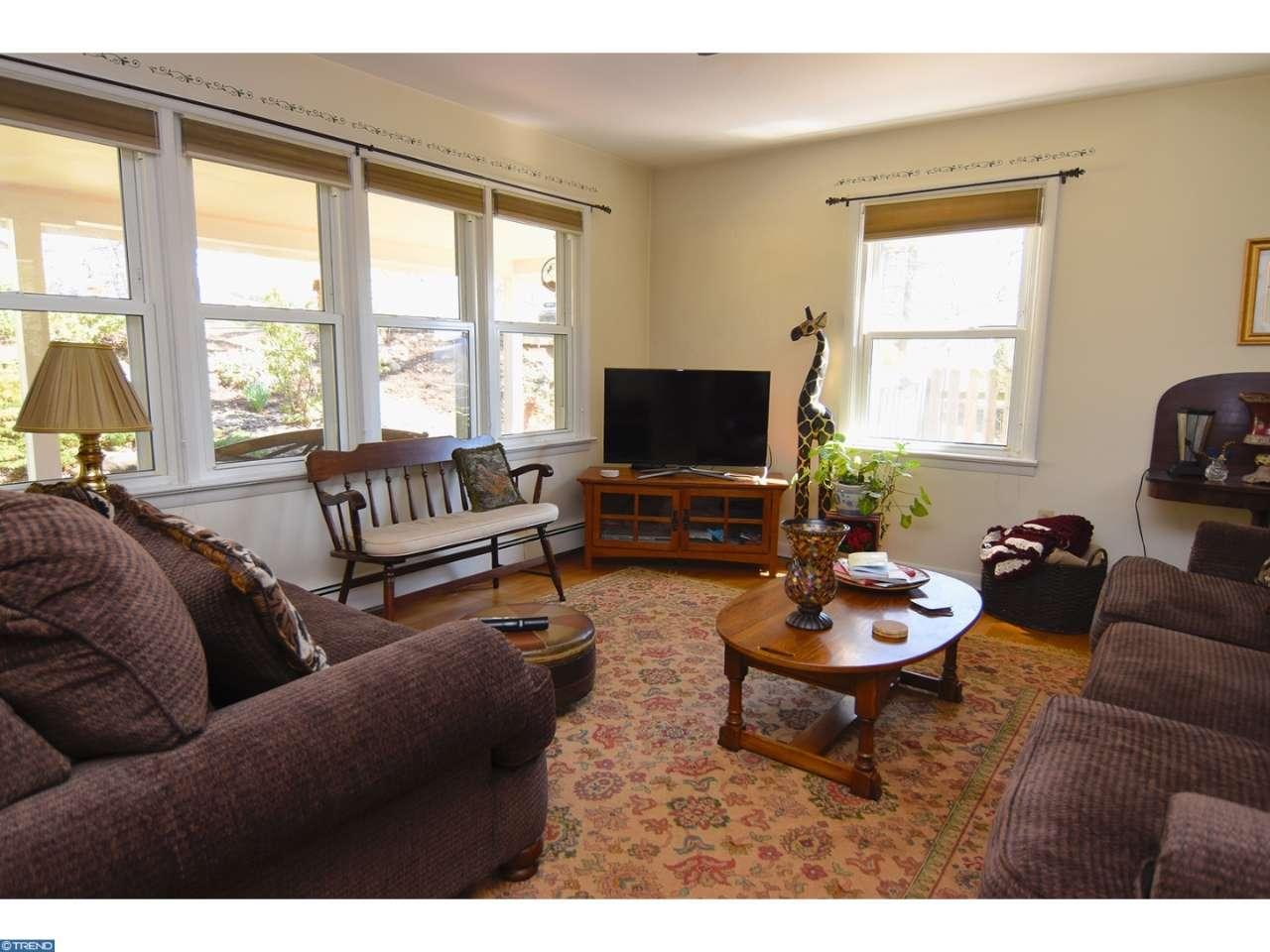 38 Devonshire Dr