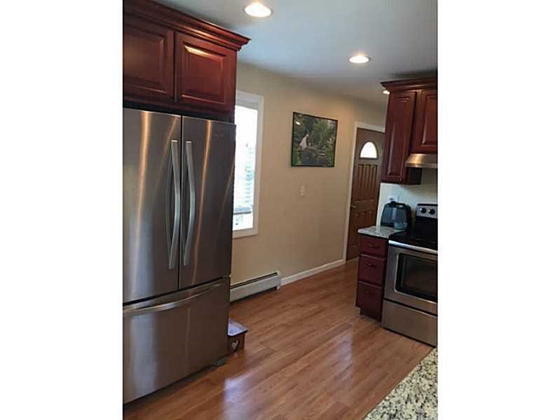 14 Sowams Dr, Bristol RI 02809