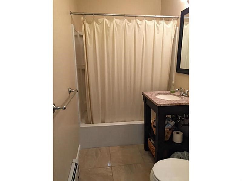 14 Sowams Dr, Bristol RI 02809