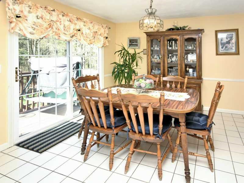 40 Tiffany Rd, Coventry RI 02816