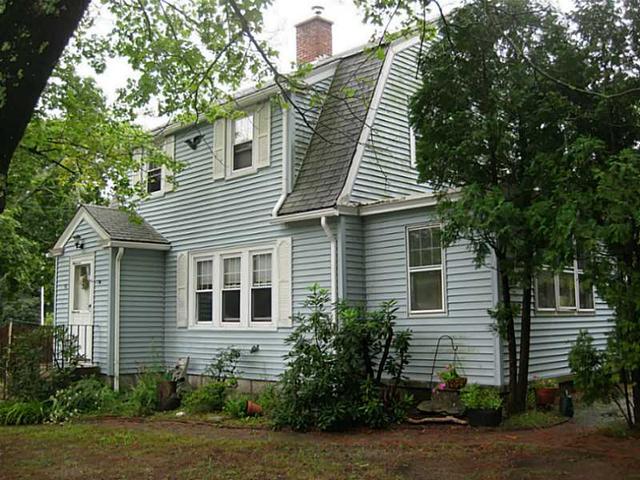12 Eleanor Dr