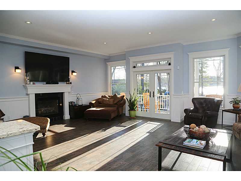 12 Marion Dr
