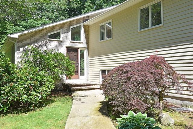 40 Falcon Cir