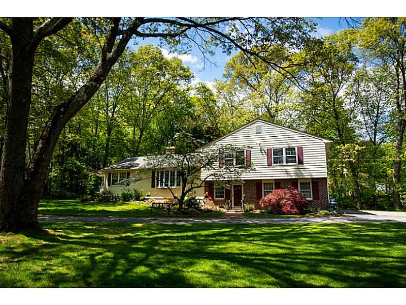 177 Varnum Dr, East Greenwich RI 02818