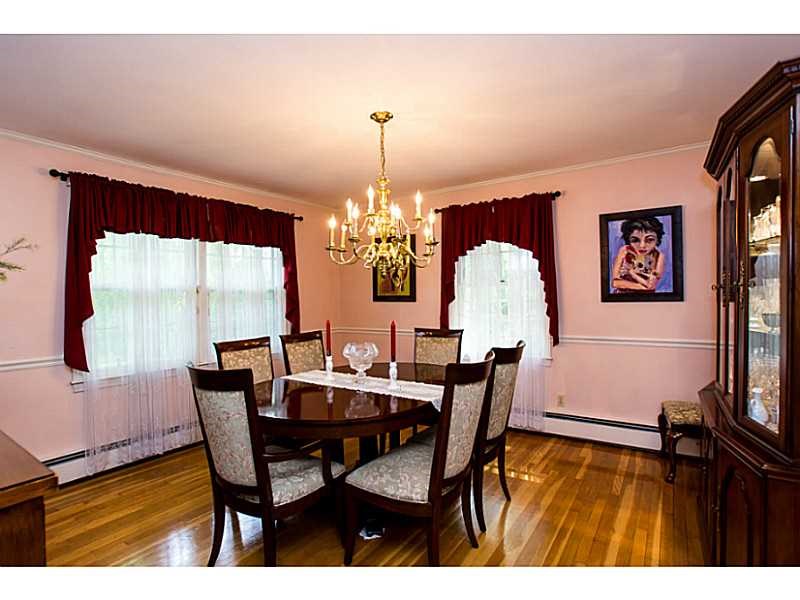 177 Varnum Dr, East Greenwich RI 02818
