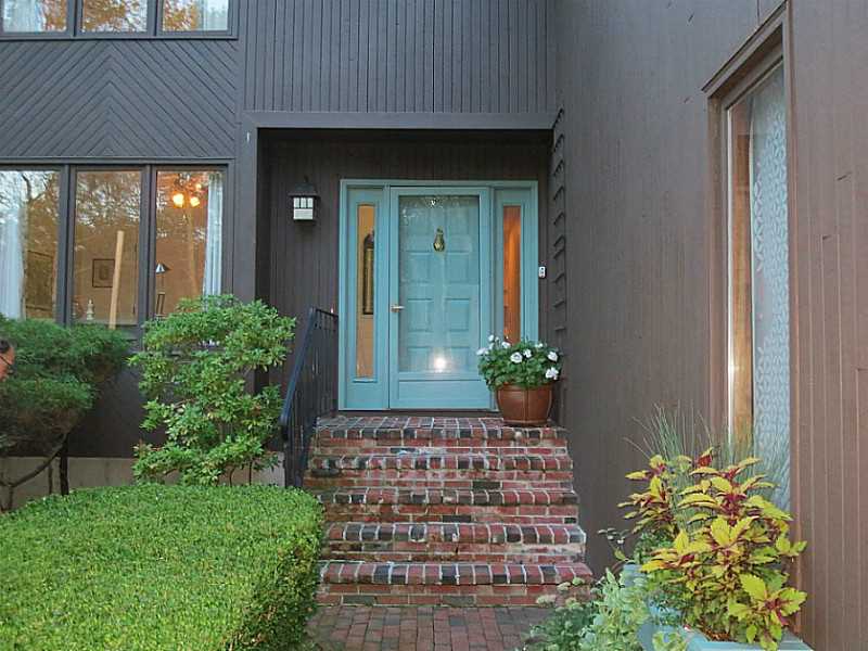 11 Trout Brook Ln