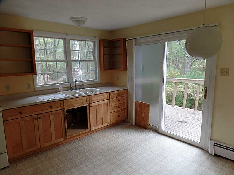 35 Crestwood Dr