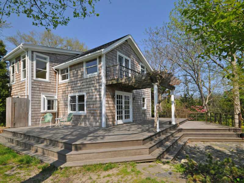 121 Carr Ln