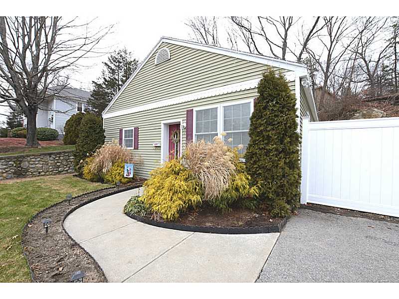 7 Manville Ave