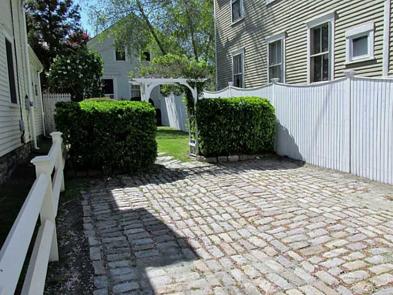 32 Third St, Newport RI 02840