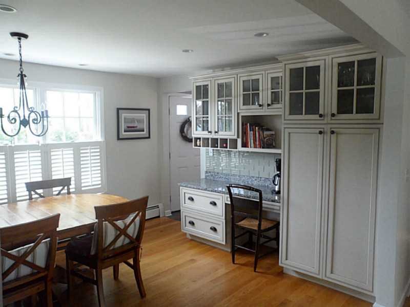 1002 Green End Ave, Middletown RI 02842