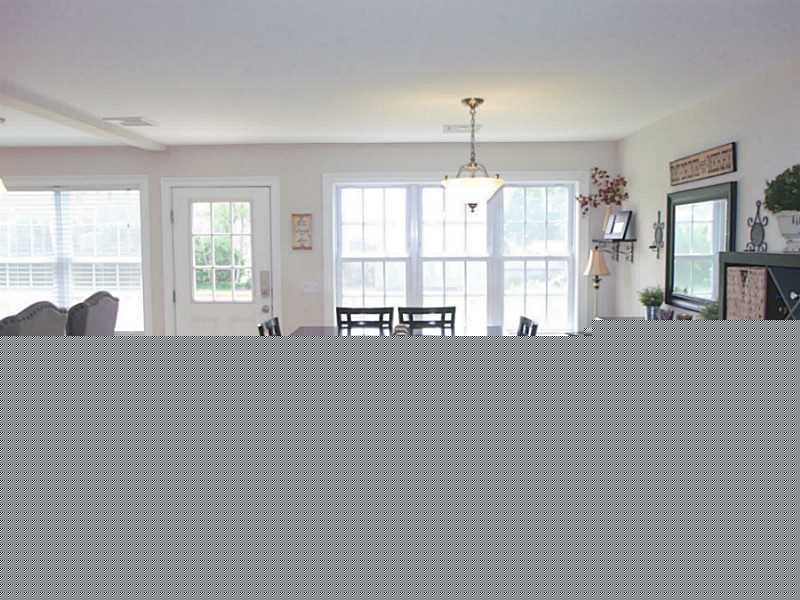 68 Beacon St Middletown, RI 02842