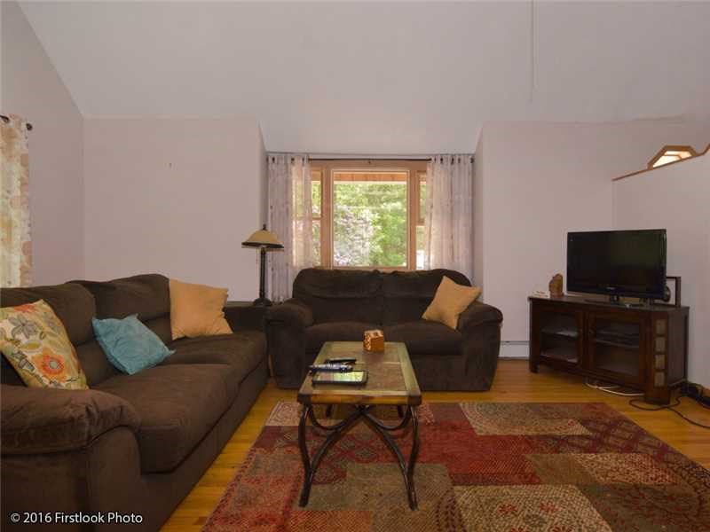 For Sale: 253 Narrow Ln North Kingstown, RI 02852