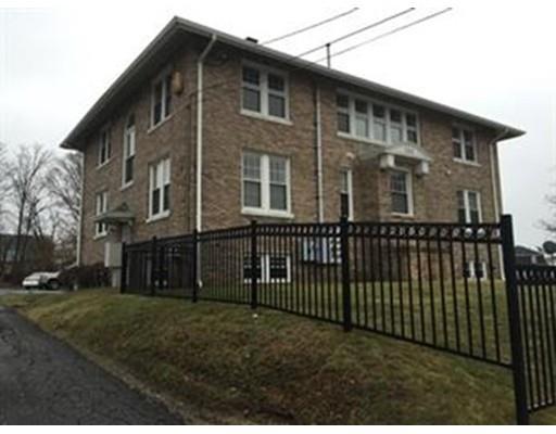 79 Dean Ave