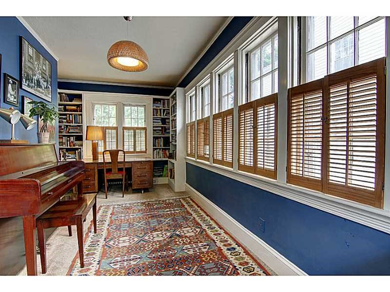 For Sale: 285 Hillside Ave Pawtucket, RI 02860