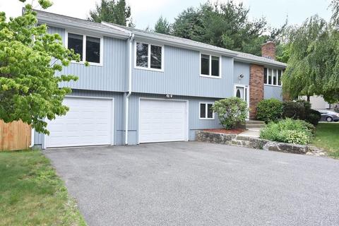 12 Carriage Way
