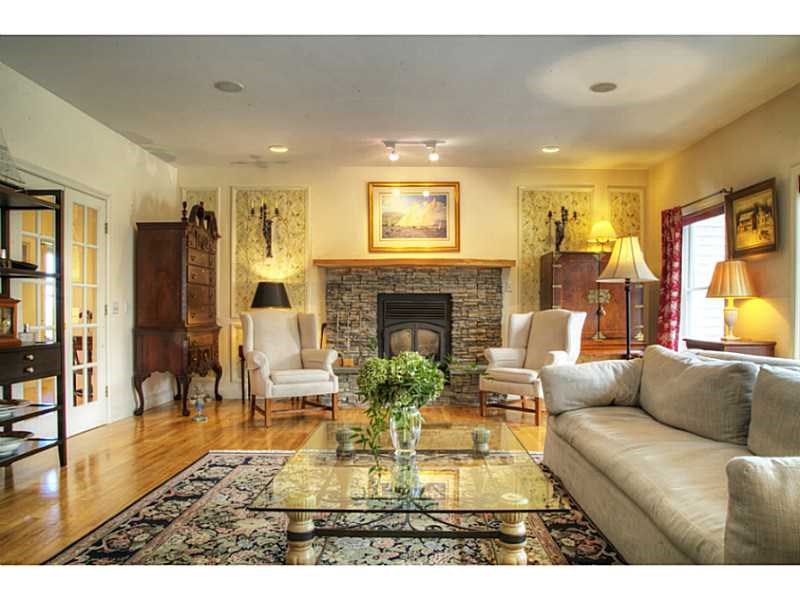 For Sale: 87 Hargraves Dr Portsmouth, RI 02871