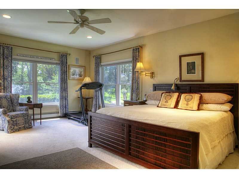 For Sale: 87 Hargraves Dr Portsmouth, RI 02871