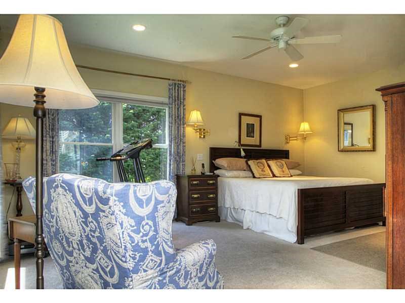 For Sale: 87 Hargraves Dr Portsmouth, RI 02871