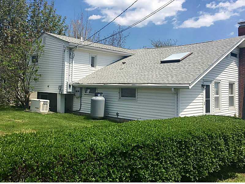 95 Aquidneck Ave