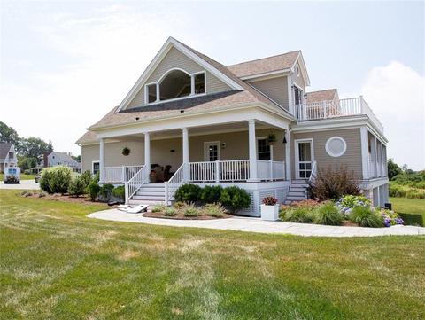 56 Strawberry Ln