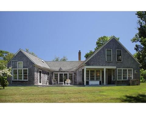 56 Strawberry Ln