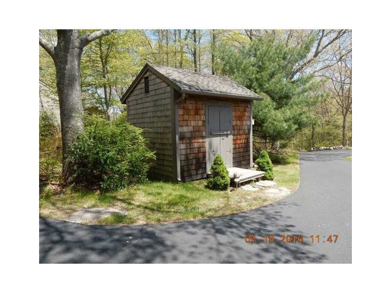 46 Kensington Ct S, Wakefield RI 02879