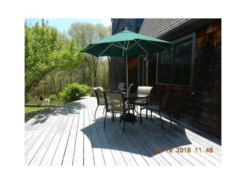 46 Kensington Ct S, Wakefield RI 02879