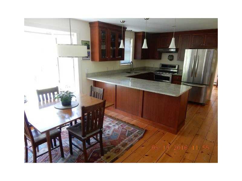 46 Kensington Ct S, Wakefield RI 02879
