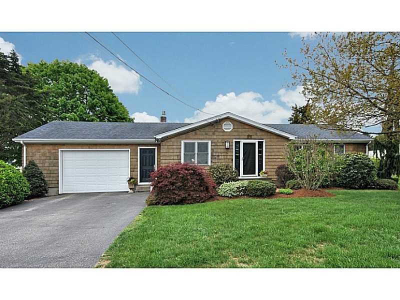 24 Highland Ave Narragansett, RI 02882