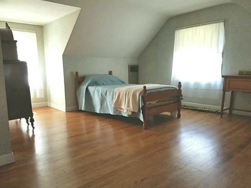 138 Kickemuit Rd