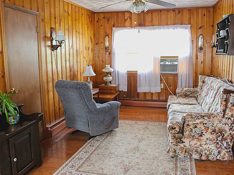 2 Mainview Ave