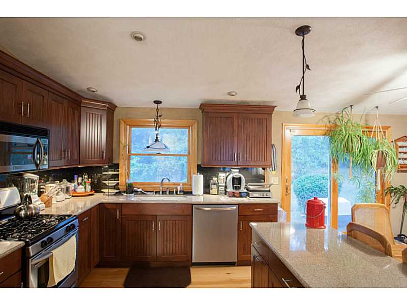 70 Sutter Ave