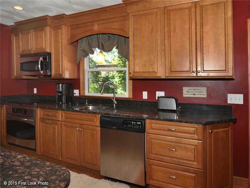 1 Pond View Dr