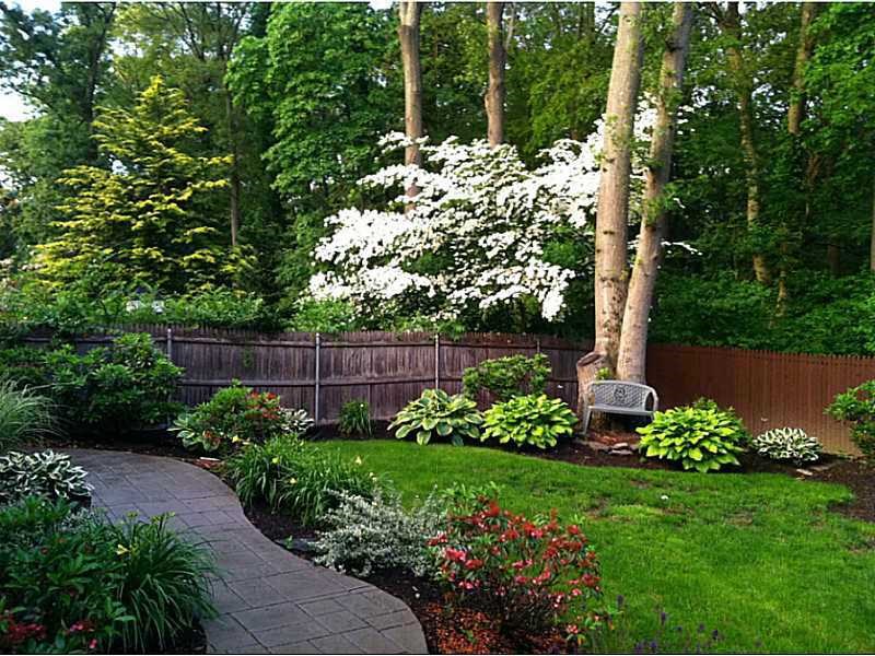 For Sale: 330 Lansdowne Rd Warwick, RI 02888