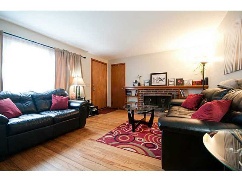 136 Torrington Dr Warwick, RI 02889