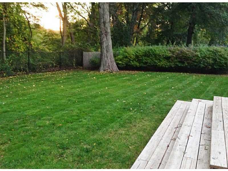 136 Torrington Dr Warwick, RI 02889