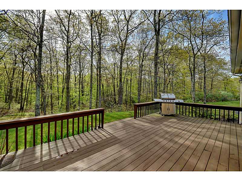 19 Yarmouth Dr