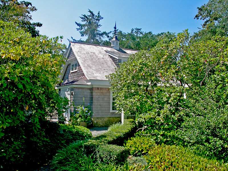 219 Watch Hill Rd