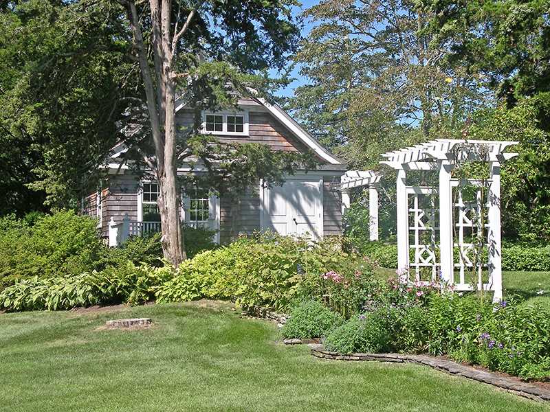 219 Watch Hill Rd