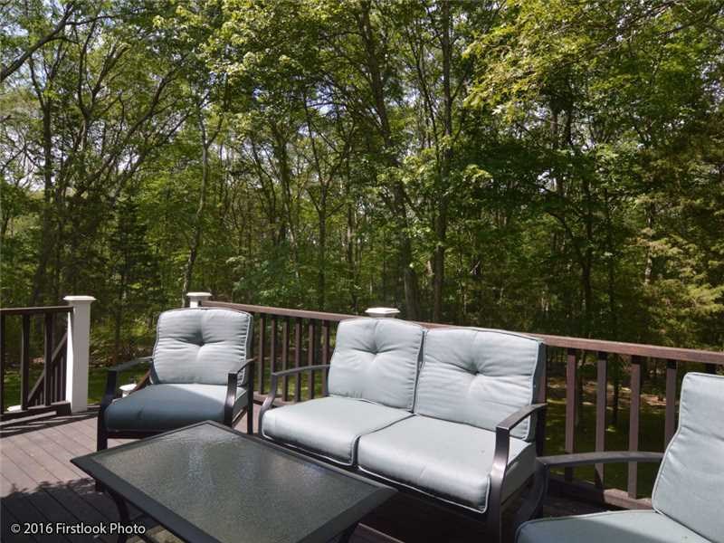 5 Woodmansee Ct West Kingston, RI 02892