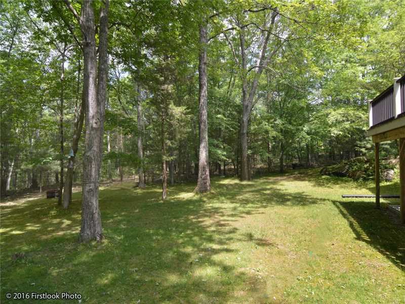 5 Woodmansee Ct West Kingston, RI 02892