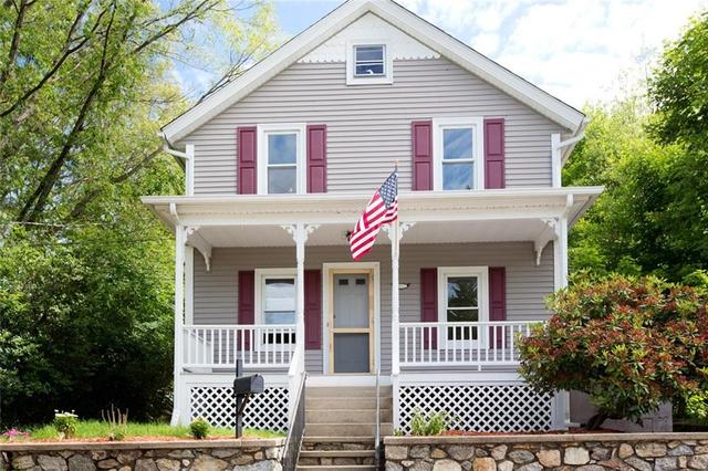 16 Hoxie Ct