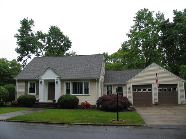 16 Hoxie Ct