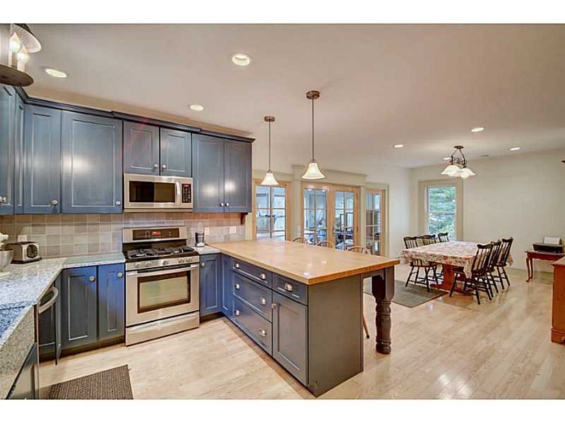 324 Church St, Wood River Junction RI 02894