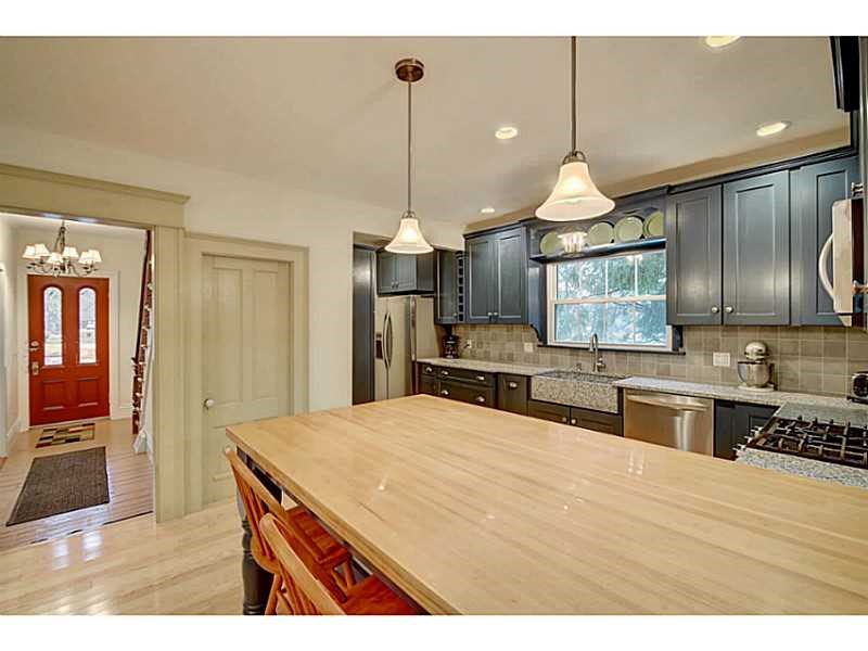 324 Church St, Wood River Junction RI 02894